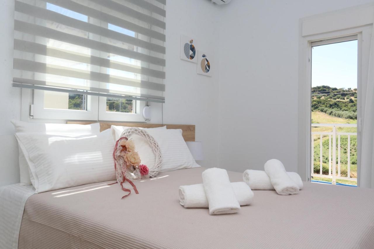 Mare Monte Luxury Apartments 1 Nea Skioni Eksteriør billede